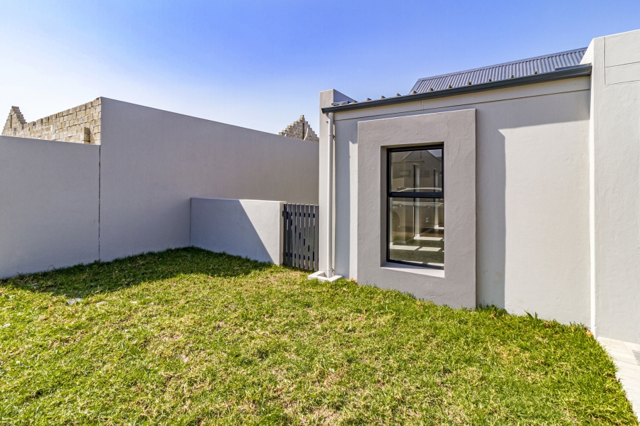 3 Bedroom Property for Sale in Aan de Wijnlanden Western Cape